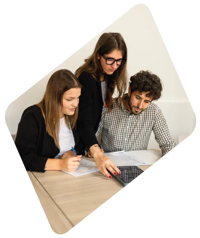 Partner per il settore alimentare: supporto professionale che garantisce qualità, sicurezza e presentazione elegante, semplificando il lavoro